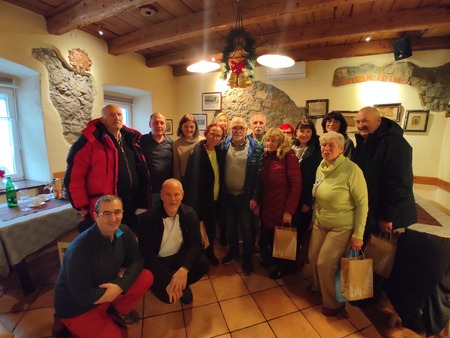 Pivški prostovoljci Zavoda Sopotniki na novoletnem srečanju