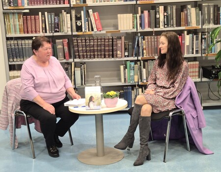 Prof. Irena Margon se z gostjo Carmen L. Oven pogovarja o knjigi Do kdaj živim