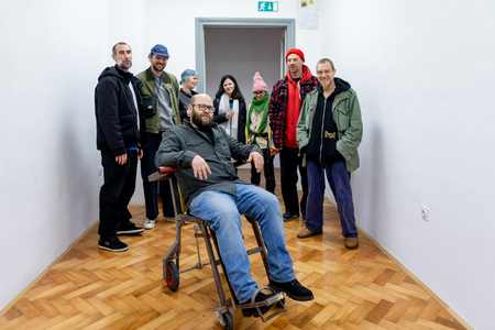 Ob odprtju razstave umetnika Tomaža Furlana v Hiši kulture