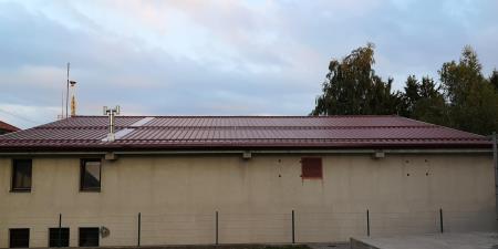 Nova streha na garažah gasilskega doma v Pivki