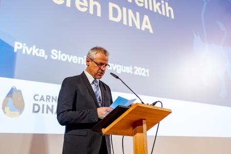 Dina_otvor-6