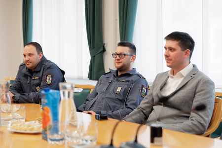 260311-gasilci-podpis-foto-blaz-lencek-05