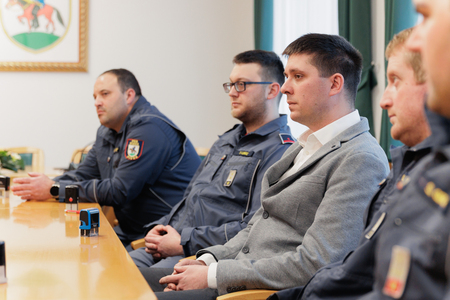 260311-gasilci-podpis-foto-blaz-lencek-10